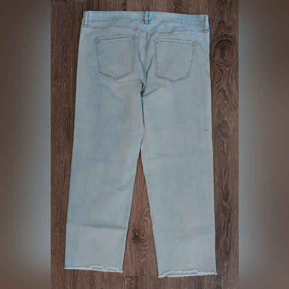 Frayed Raw Hem Light Wash High Rise Straight Denim Jeans Size 16 Flat Front Chic - Picture 9 of 10